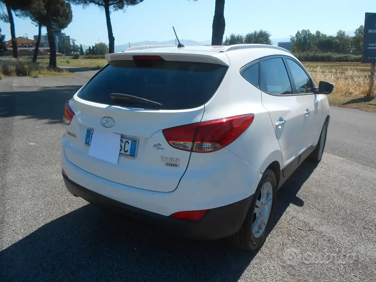 Usata Hyundai ix35 Comfort 136 CV (100 kW) 2012 Bianco SUV