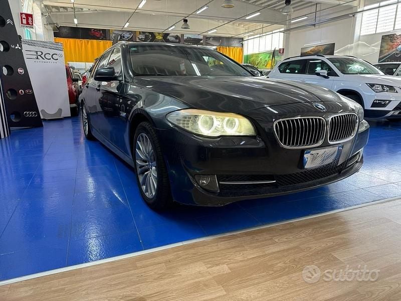 Usata BMW 520 184 CV (135 kW) 2011 Nero Berlina