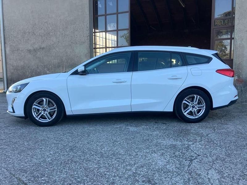 Usata Ford Focus Business Edition 120 CV (88 kW) 2019 Bianco Station wagon
