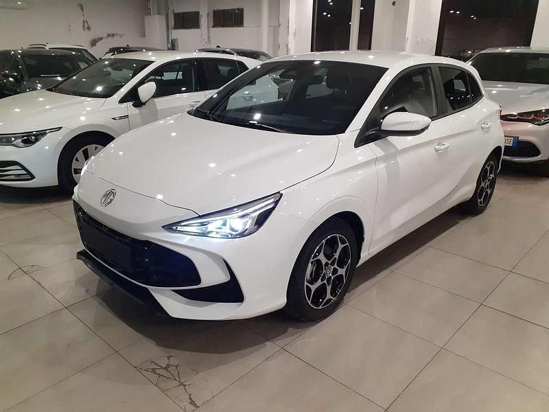 Bianco Nuova 2025 MG MG3 Comfort Due volumi | 13.900 € (Ottimo prezzo) - Immagine 1/4