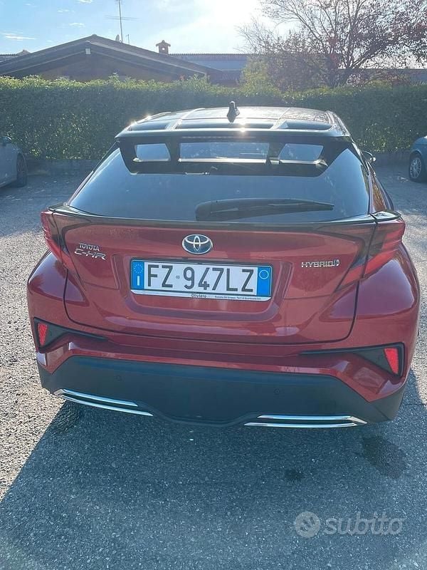 Usata Toyota C-HR Lounge 152 CV (111 kW) 2020 Rosso SUV