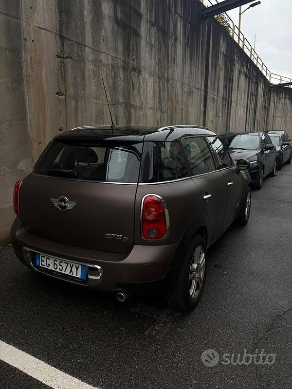 Usata Mini Countryman 111 CV (81 kW) 2011 Bianco SUV
