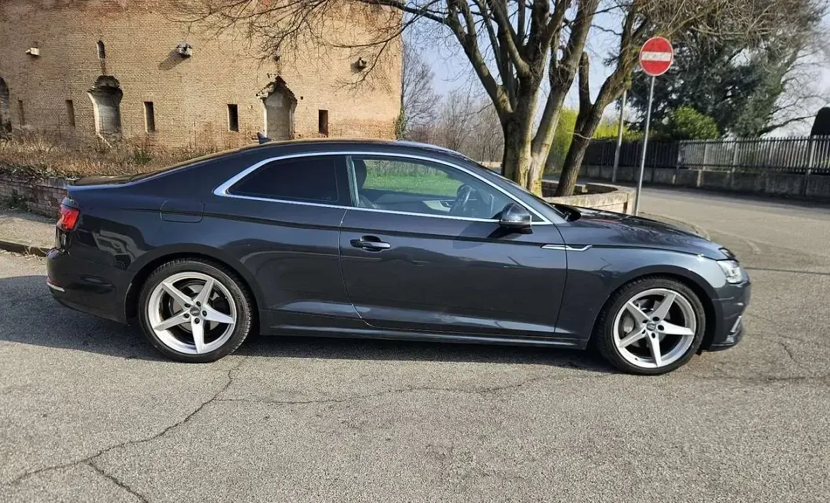 Usata Audi A5 Sport 190 CV (139 kW) 2017 Coupé