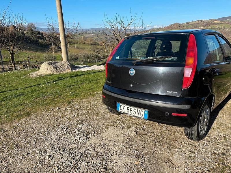 Usata Fiat Punto 2004 Nero Utilitaria
