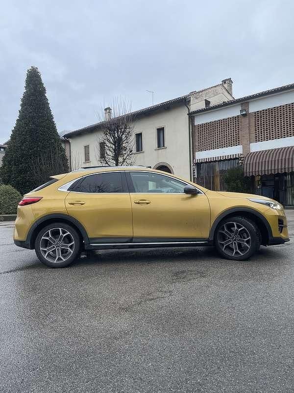 Usata Kia XCeed Plus 204 CV (150 kW) 2019 Oro SUV
