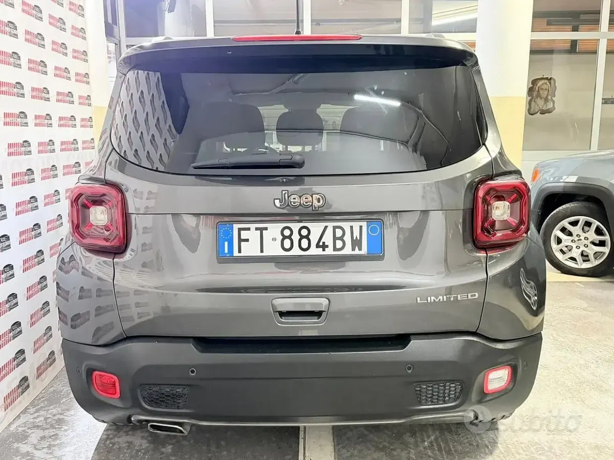 Gebraucht Jeep Renegade Limited 120 PS (88 kW) 2018 Grau SUV