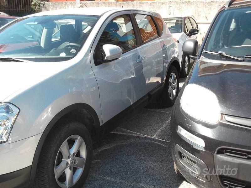 Usata Nissan Qashqai Acenta 150 CV (110 kW) 2007 Grigio SUV