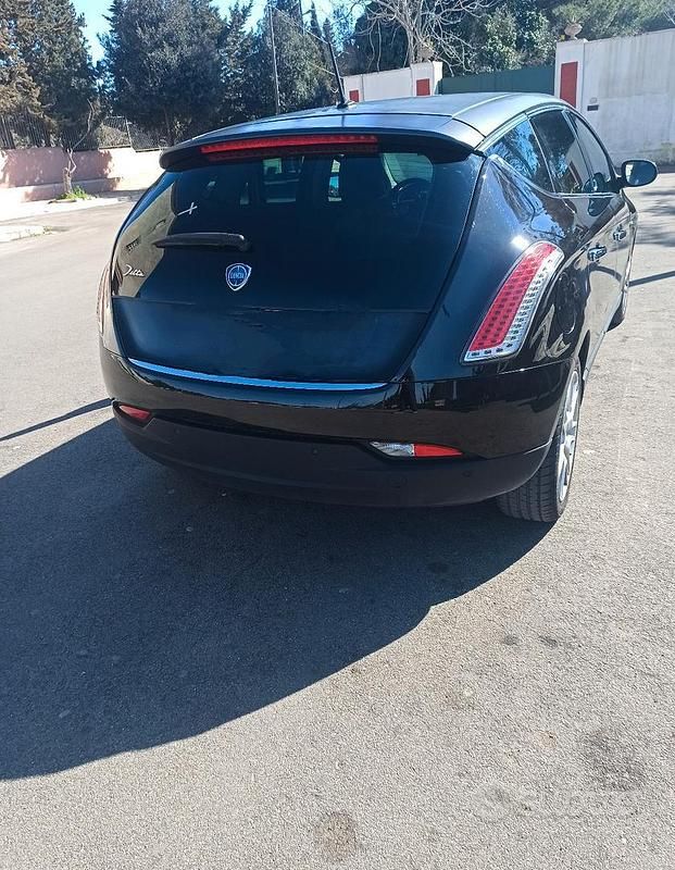 Usata Lancia Delta 2011 Utilitaria