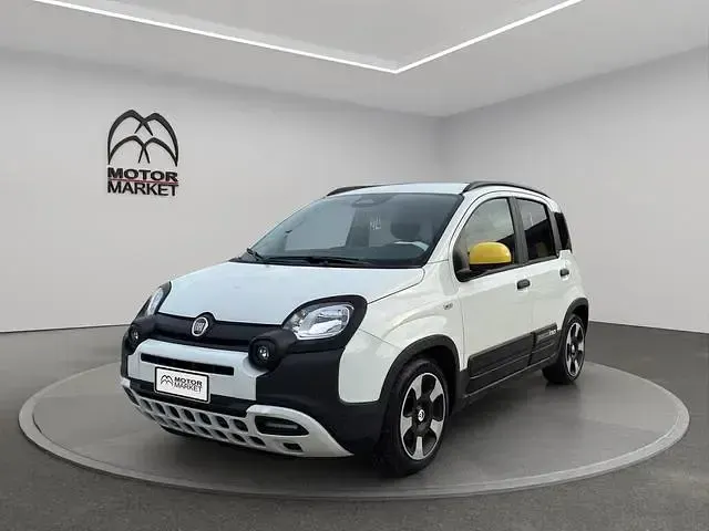 Usata Fiat Panda Cross Cross 70 CV (51 kW) 2025 Utilitaria