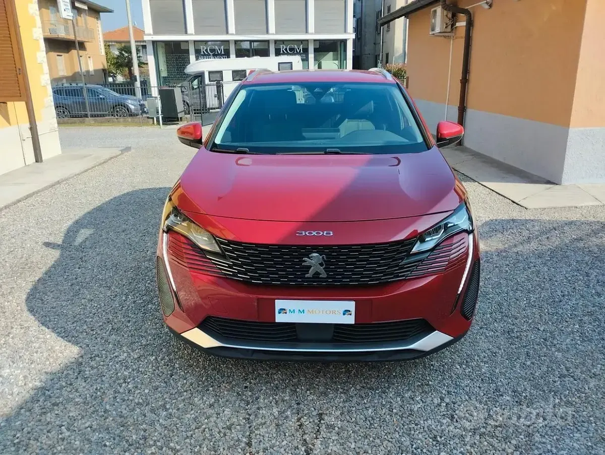 Usata Peugeot 3008 Allure 131 CV (96 kW) 2021 Rosso SUV