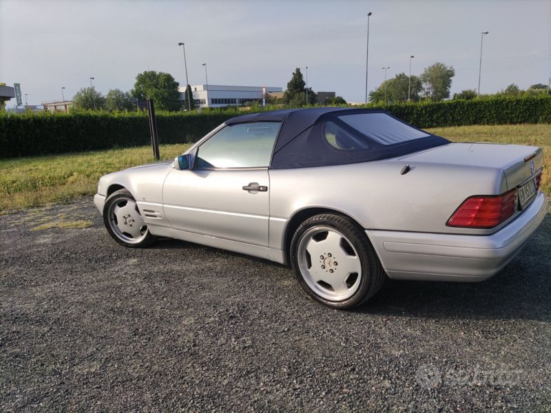 Usata Mercedes SL280 193 CV (141 kW) 1997 Grigio Cabrio