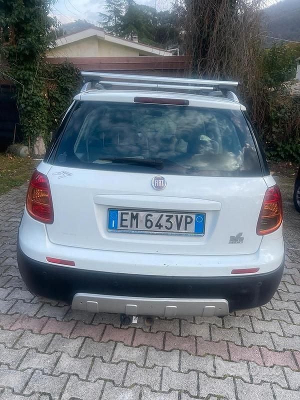 Usata Fiat Sedici 135 CV (99 kW) 2014 SUV