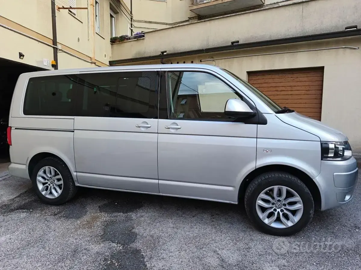 Usata VW T5 102 CV (75 kW) 2010 Furgone
