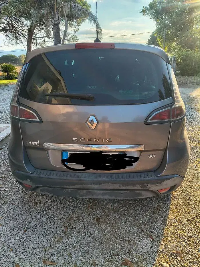 Usata Renault Scénic III XMOD 110 CV (80 kW) 2012 Monovolume