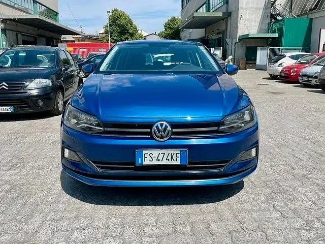 Usata VW Polo Trendline 75 CV (55 kW) 2018 Bluazzurro Utilitaria