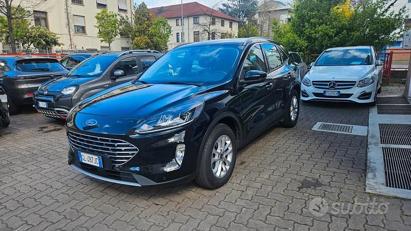Usata Ford Kuga Titanium 150 CV (110 kW) 2022 Nero SUV