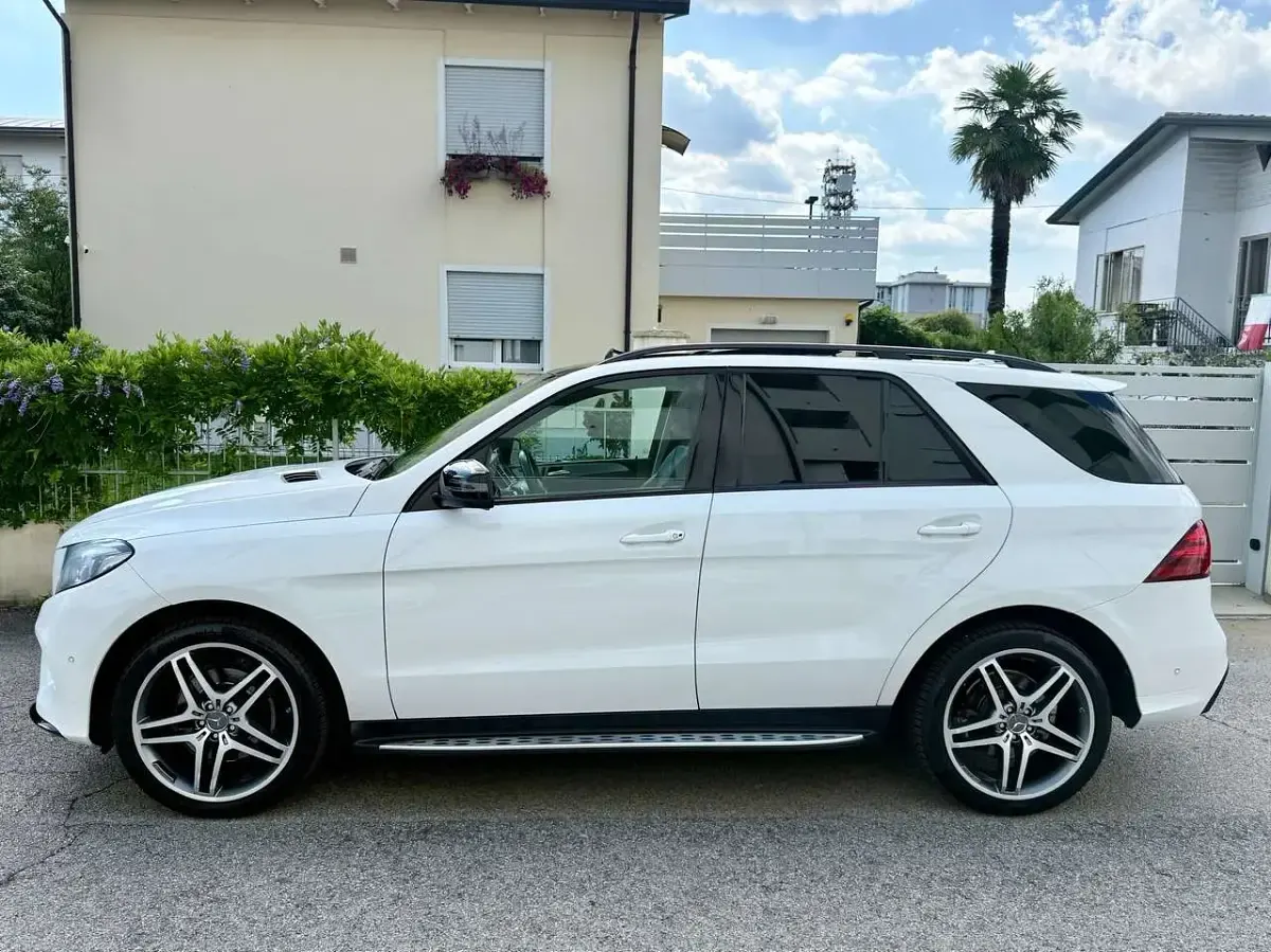 Usata Mercedes GLE250 Premium Plus 204 CV (150 kW) 2015 Bianco SUV