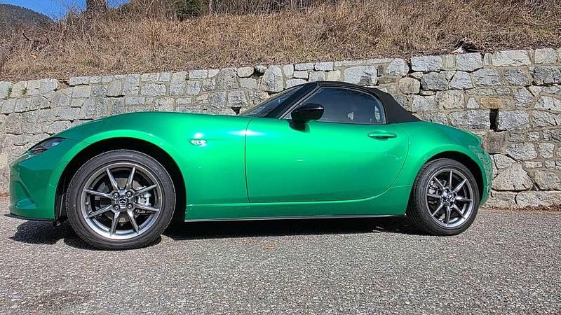 Usata Mazda MX5 Exclusive-Line 132 CV (97 kW) 2024 Nero Cabrio