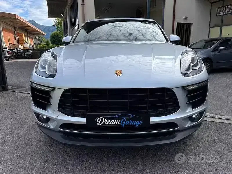 Usata Porsche Macan 252 CV (185 kW) 2016 Grigio SUV