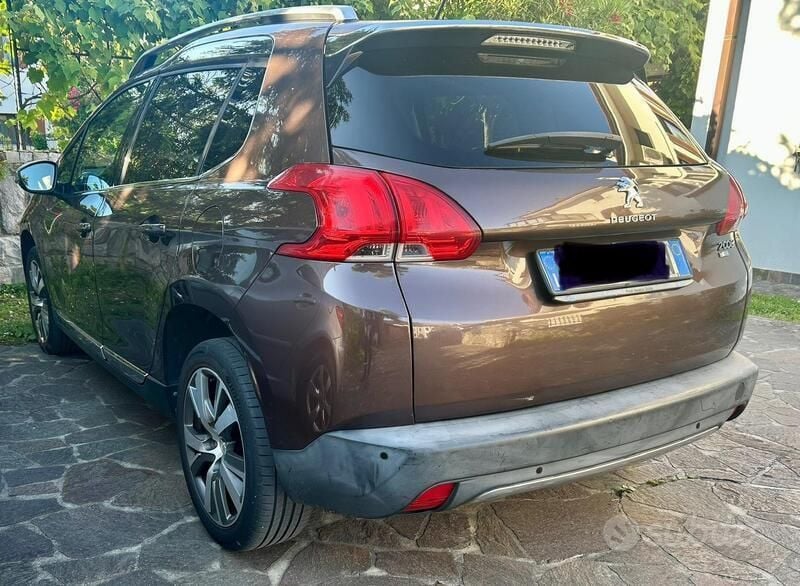 Usata Peugeot 2008 115 CV (84 kW) 2013 Marrone SUV
