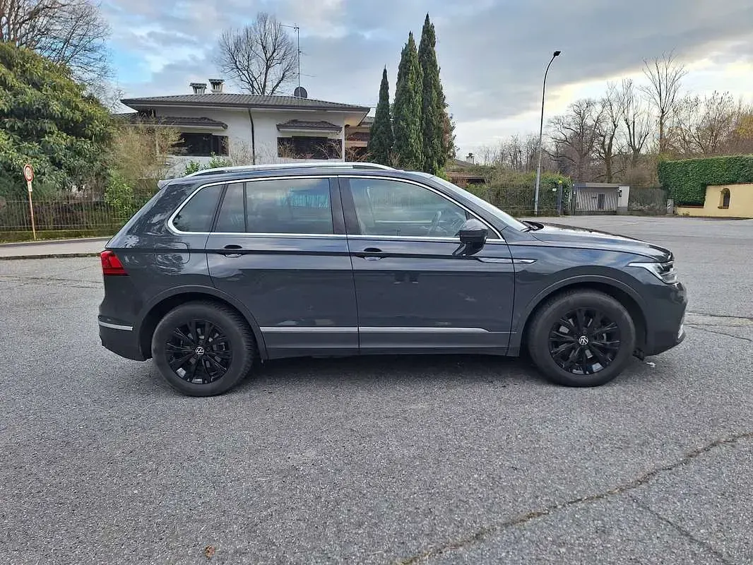 Usata VW Tiguan Life 131 CV (96 kW) 2020 SUV