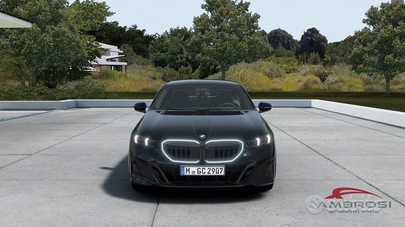 Usata BMW 520 M Sport 197 CV (144 kW) 2025 Nero Station wagon