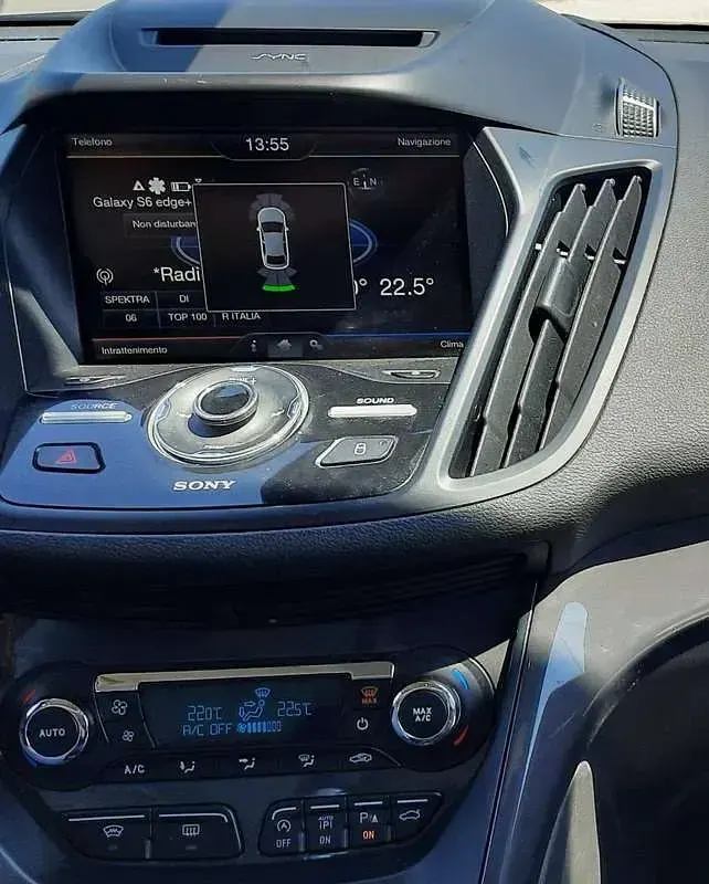 Usata Ford Kuga Titanium 120 CV (88 kW) 2016 Bianco SUV