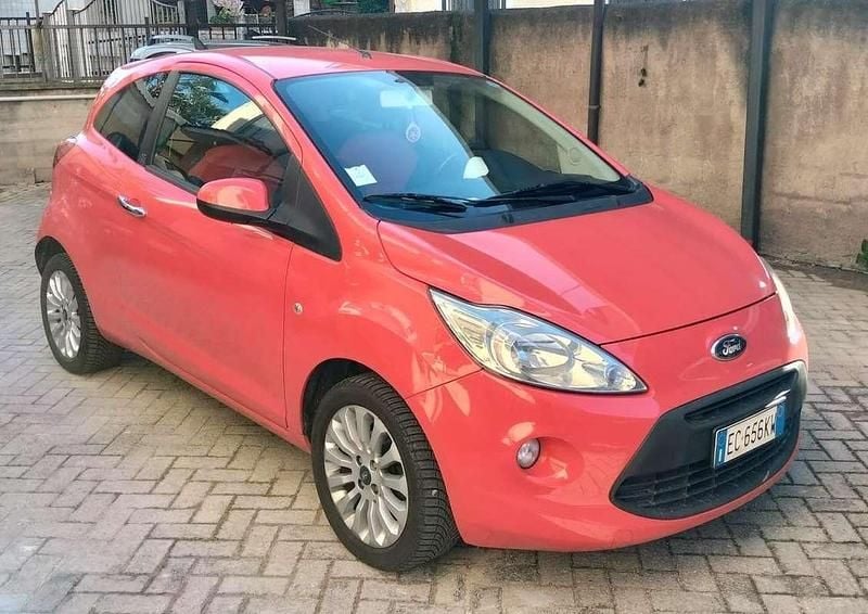 Usata Ford Ka 69 CV (50 kW) 2010 Rosso Berlina