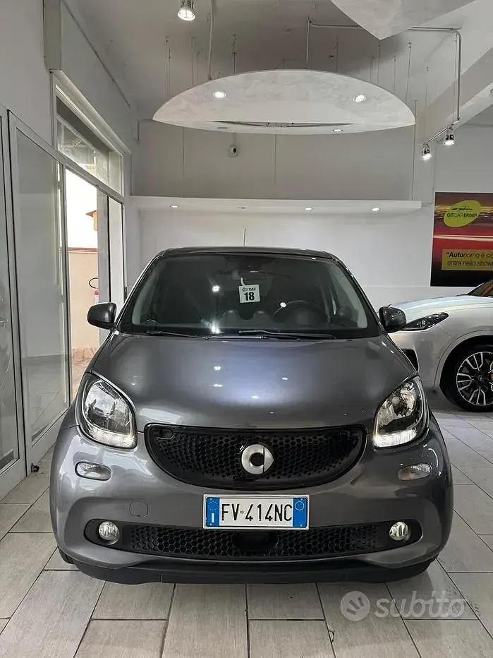 Usata Smart ForFour Superpassion 71 CV (52 kW) 2019 Grigio Utilitaria