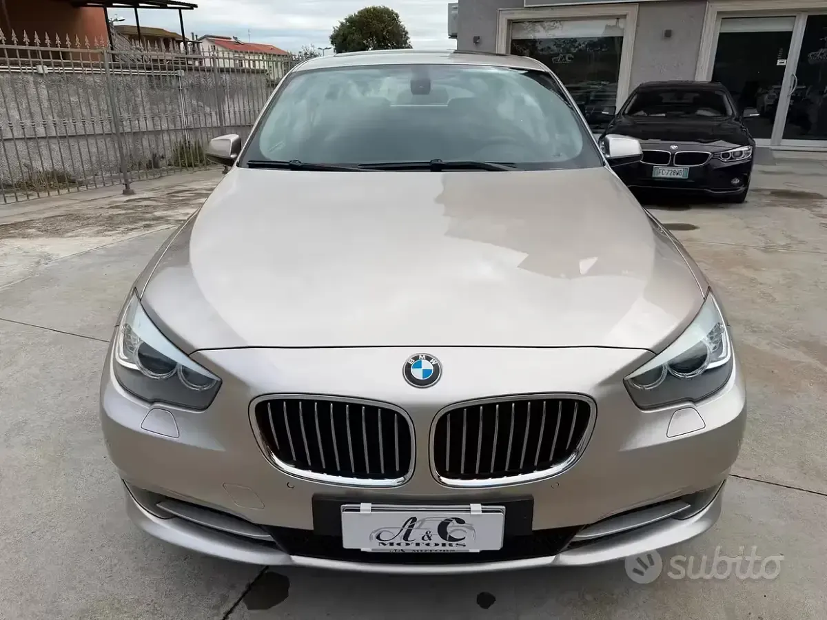 Usata BMW 530 Gran Turismo 245 CV (180 kW) 2010 Grigio Berlina