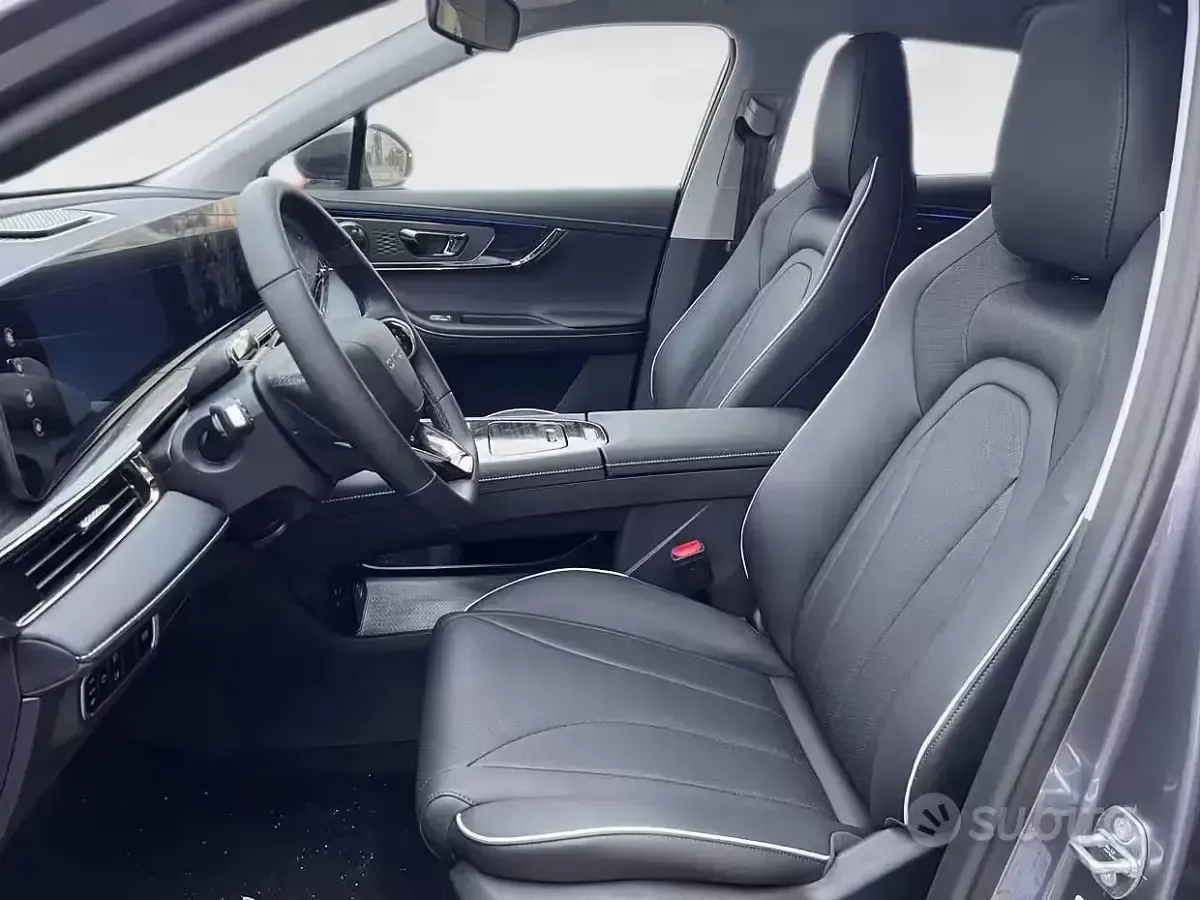 Usata Omoda 5 147 CV (108 kW) 2025 Grigio SUV