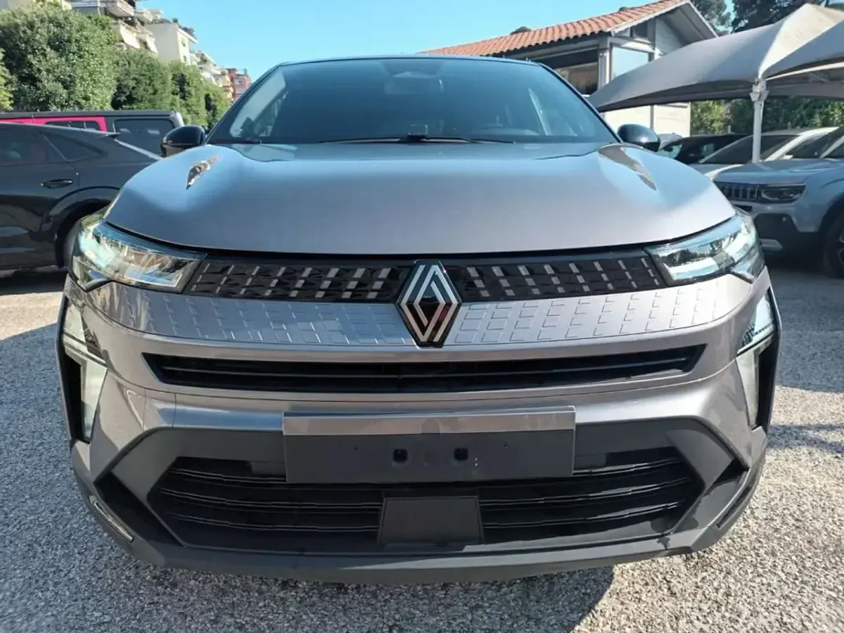 Usata Renault Captur Techno 91 CV (66 kW) 2025 Grigio SUV