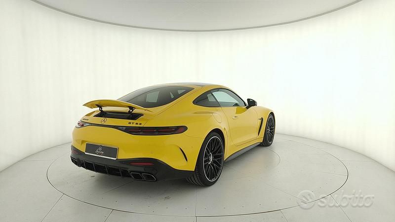 Usata Mercedes AMG GT 63 Premium Plus 585 CV (430 kW) 2024 Giallo sole Coupé