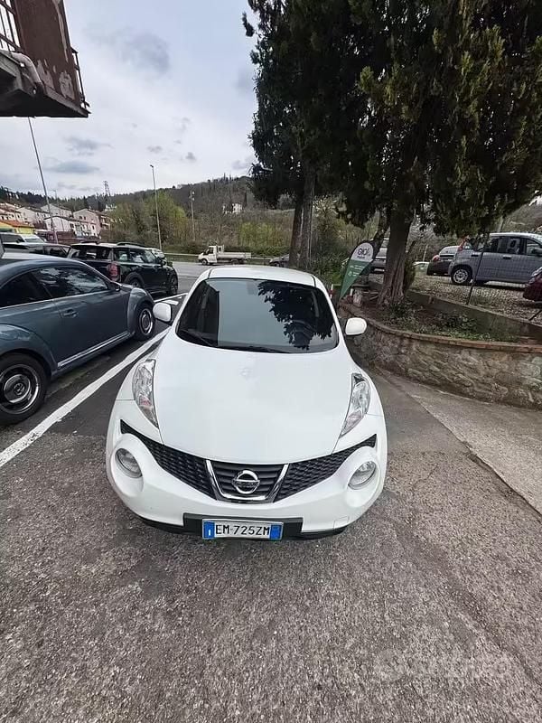 Usata Nissan Juke Tekna 116 CV (85 kW) 2012 Bianco SUV