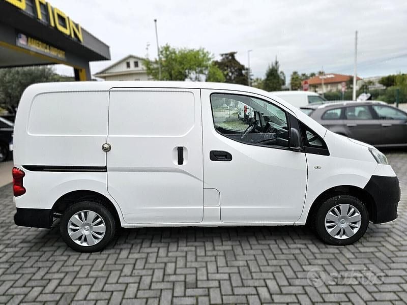Usata Nissan NV200 90 CV (66 kW) 2018 Bianco Monovolume
