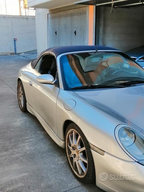 Usata Porsche 911 300 CV (220 kW) 1998 Grigio