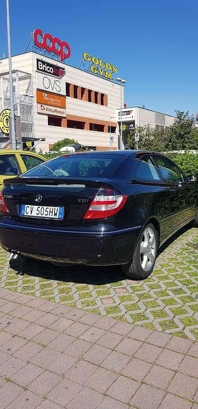 Usata Mercedes C220 Avantgarde 150 CV (110 kW) 2005 Coupé