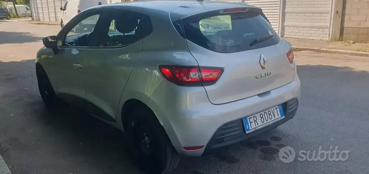 Usata Renault Clio 73 CV (53 kW) 2018 Grigio Utilitaria