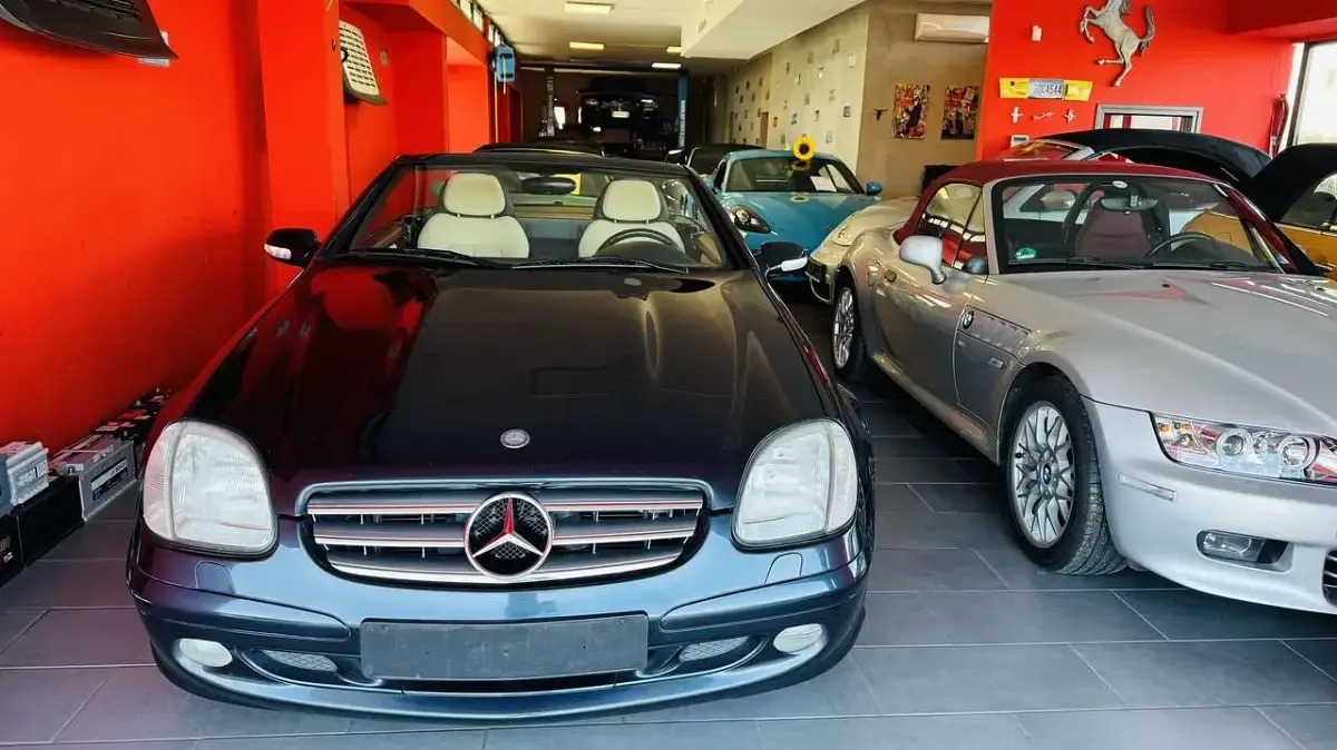 Gebraucht Mercedes SLK320 218 PS (160 kW) 2000 Blau Cabrio