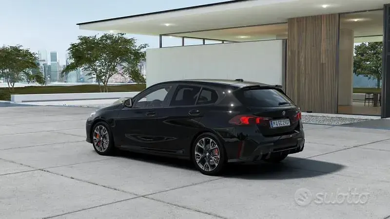 Nuova BMW 120 M Sport 156 CV (114 kW) 2026 Nero Utilitaria