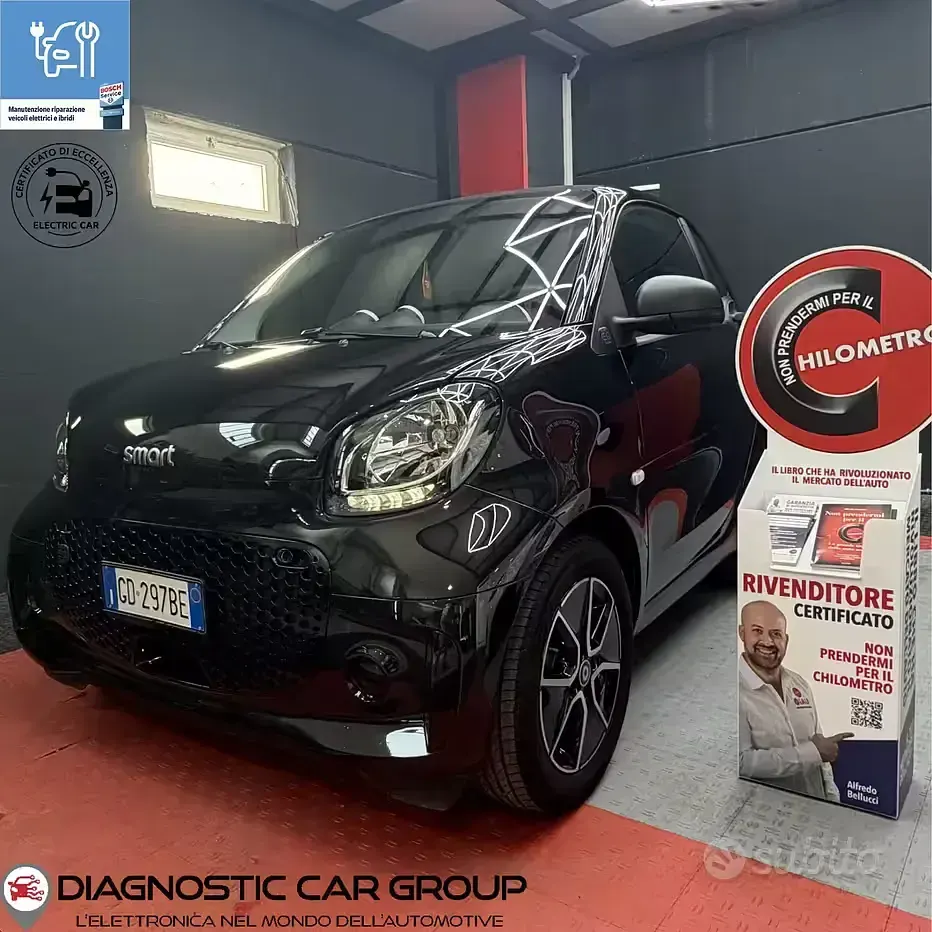 Usata Smart ForTwo Electric Drive Passion 41 kW (56 CV) 2020 Nero Berlina