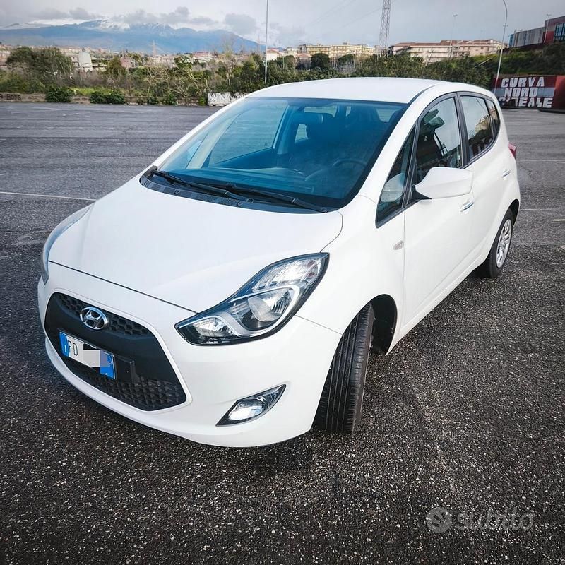 Usata Hyundai ix20 90 CV (66 kW) 2016 Bianco Utilitaria