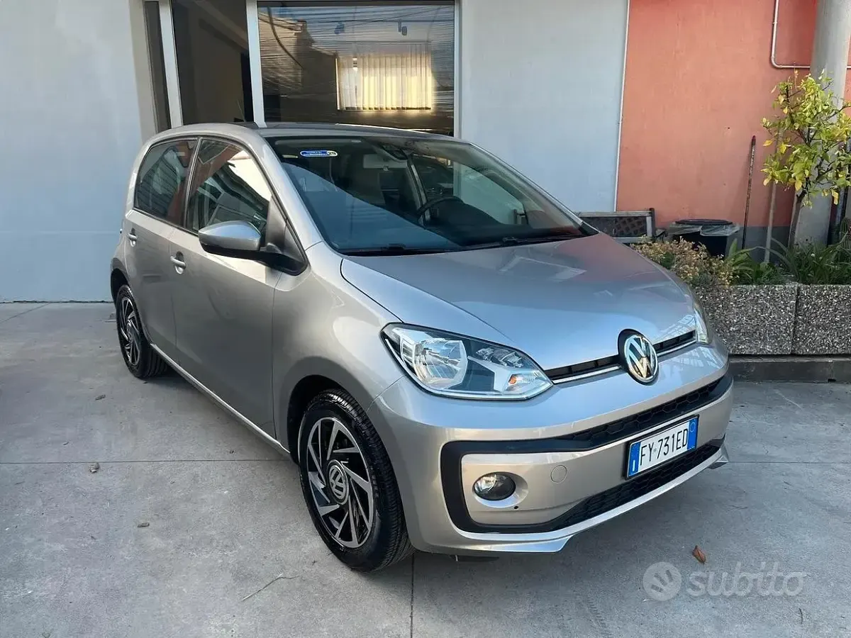 Usata VW up! Move 60 CV (44 kW) 2019 Grigio Utilitaria