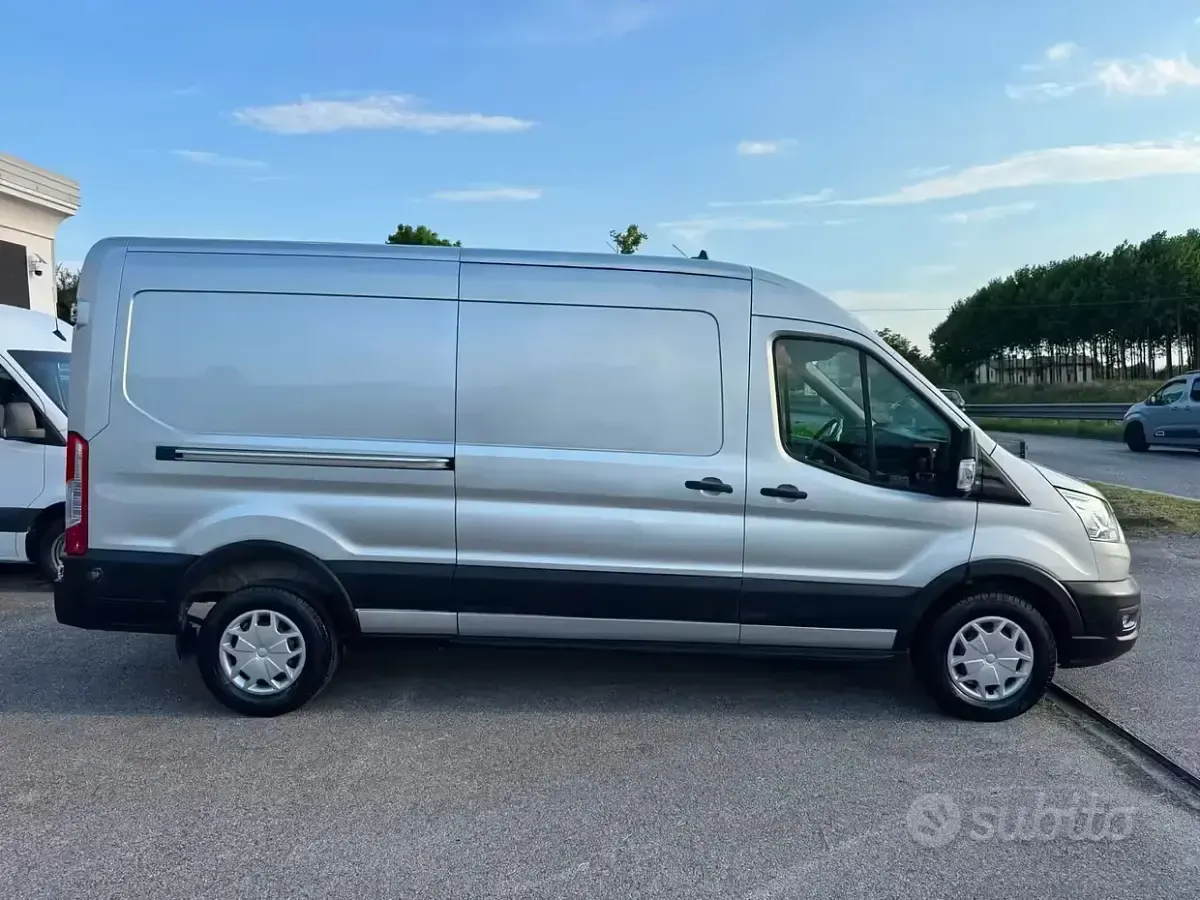 Usata Ford Transit 131 CV (96 kW) 2021 Grigio Berlina