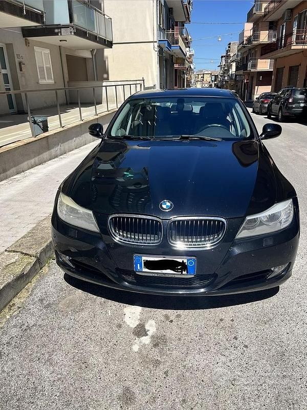 Usata BMW 316 116 CV (85 kW) 2011 Nero Berlina