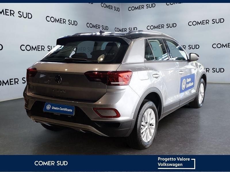 Usata VW T-Roc Life 150 CV (110 kW) 2024 Argento SUV