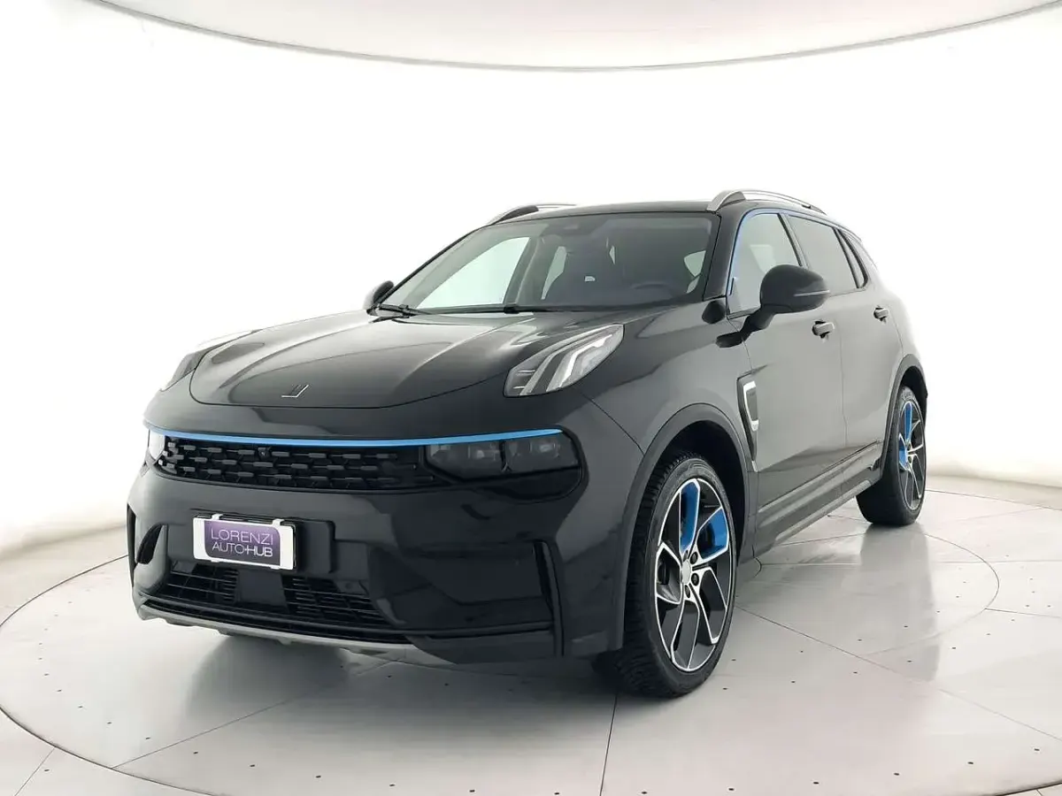 Usata Lynk & Co 01 179 CV (131 kW) 2022 Nero metallizzato SUV