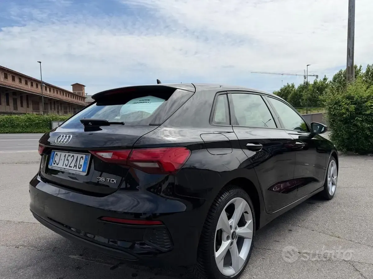 Usata Audi A3 Advanced 150 CV (110 kW) 2022 Nero Berlina