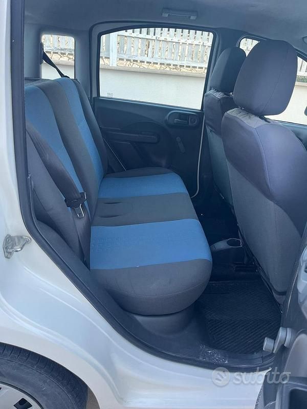 Usata Fiat Panda 70 CV (51 kW) 2010 Bianco Berlina