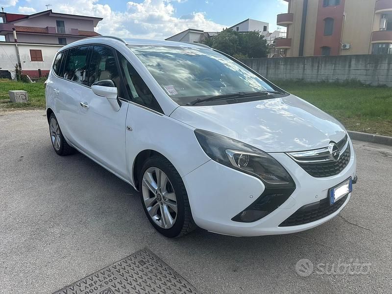 Usata Opel Zafira 135 CV (99 kW) 2013 Monovolume